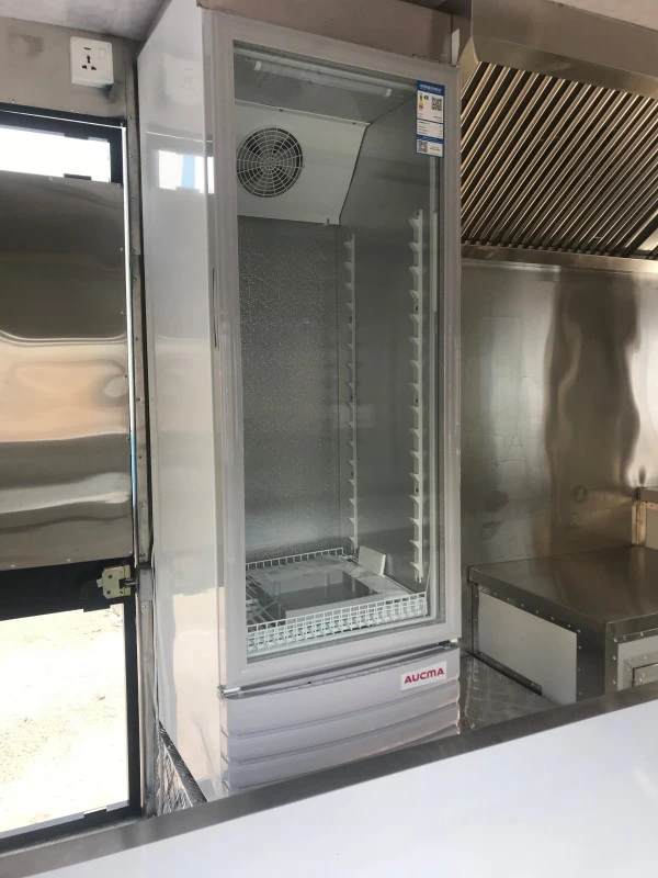 Streamlined Vessel Shape Food Trailer